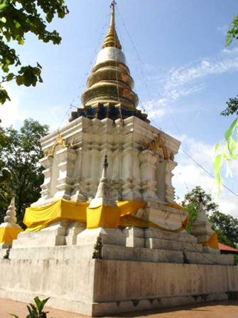 tour wat phra that doi khao kwai chiang rai