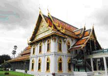 tour-watcharee-rommaya-palace-nakhon-pathom