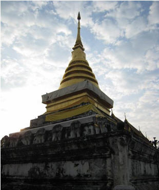 tour wat pra that chang kham worawiharn nan 2