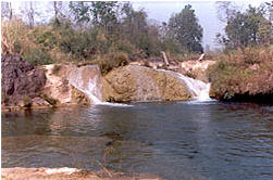 tour huaiton phueng waterfall phayao 2