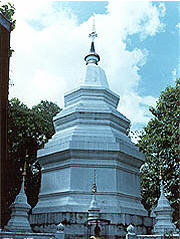 tour wat phra that chom goe phayao