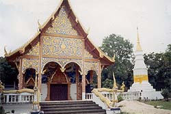 tour wat phra that pu poo phayao