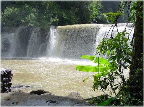 tour si dit waterfall phetchabun 2