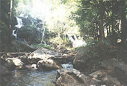 tour nam kum waterfall phitsanulok