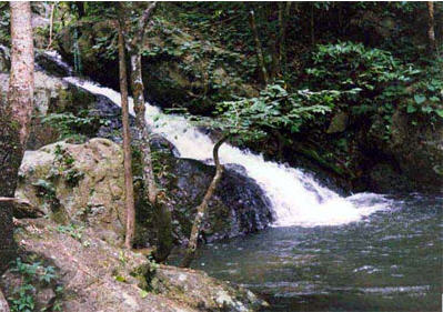 tour hoy ao waterfall phrae