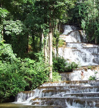 tour-pha-cha-reon-waterfall-tak