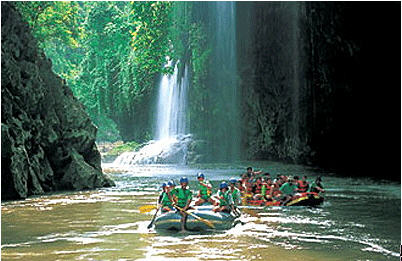 ทัวร์ ล่องแก่งทีลอเร ตาก tour-thee-laurel-rafting-tak
