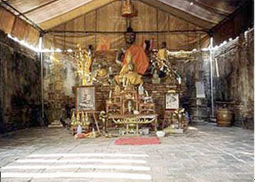 tour-wat-doi-khoi-khao-kaew-tak