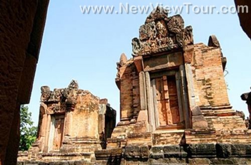 tour-prasat-pueynoi-khon-kaen