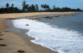 tour-naratat-beach-narathiwat