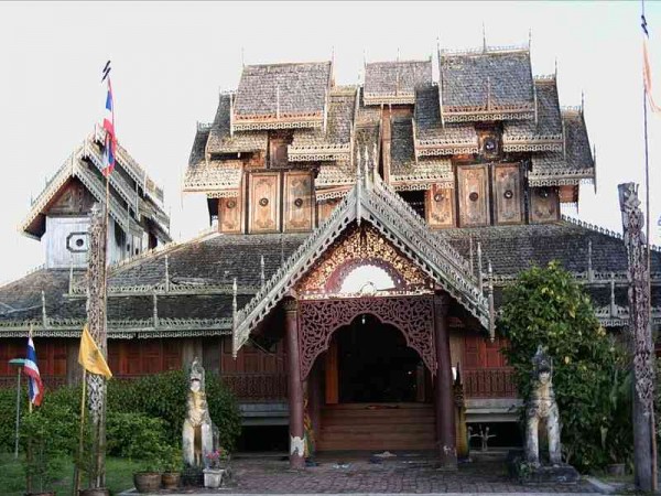 tour-wat-nantaram-temple-phayao