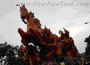 ทัวร์ ประเพณีแห่เทียนพรรษา จังหวัดอุบลราชธานี tour-candle-festival-ubon-ratchathani-2